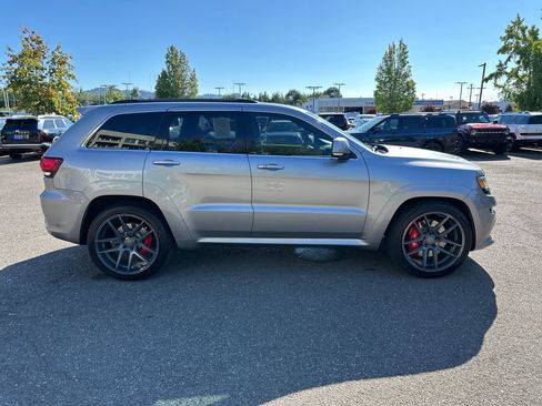 Used 2015 Jeep Grand Cherokee SRT w/ Trailer Tow Group IV AWD/4WD image 8