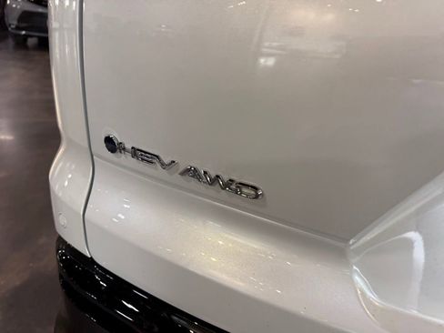 New 2026 Toyota Crown Signia AWD/4WD image 8
