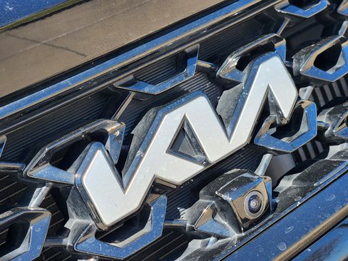 Certified 2023 Kia Sorento SX image 18