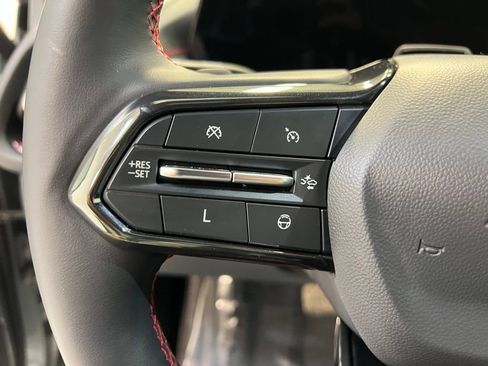 Used 2024 Chevrolet Traverse RS image 19