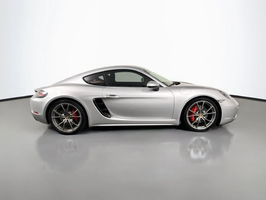 Certified 2024 Porsche 718 Cayman S RWD image 8