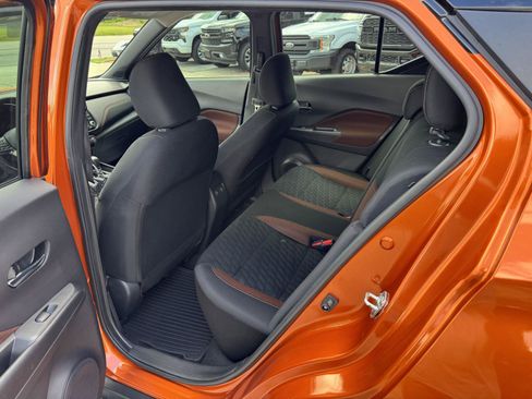Used 2021 Nissan Kicks SR FWD image 6