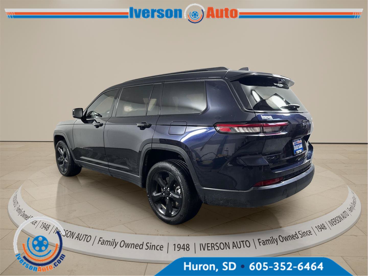 Used 2024 Jeep Grand Cherokee L Limited w/ Luxury Tech Group II AWD/4WD image 7