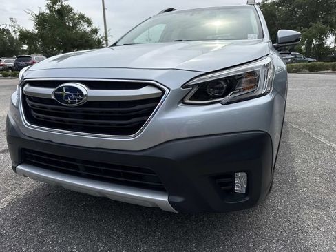 Used 2022 Subaru Outback Limited AWD/4WD image 9