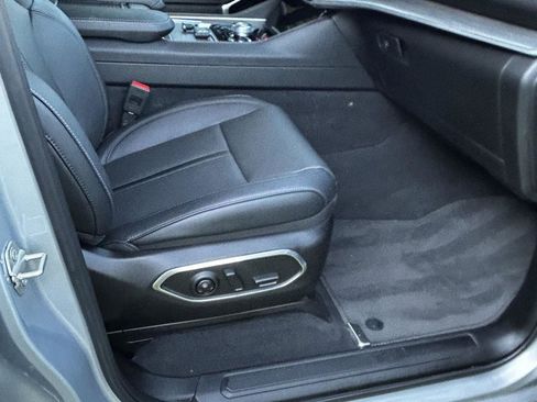 New 2023 Jeep Wagoneer Series III w/ Premium Group I image 19