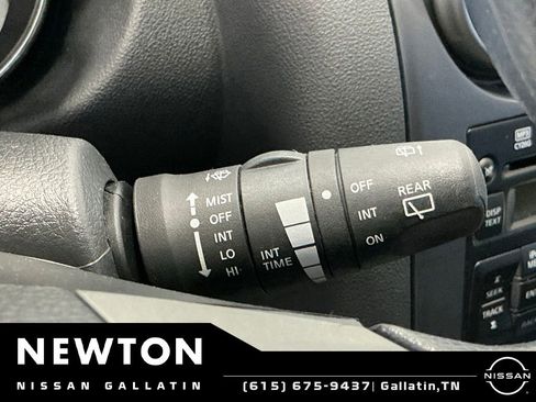 Used 2015 Nissan Rogue S FWD image 25
