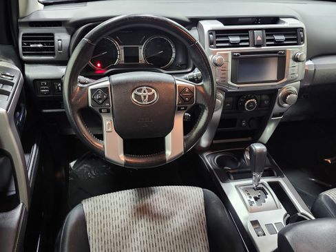 Used 2015 Toyota 4Runner SR5 image 26