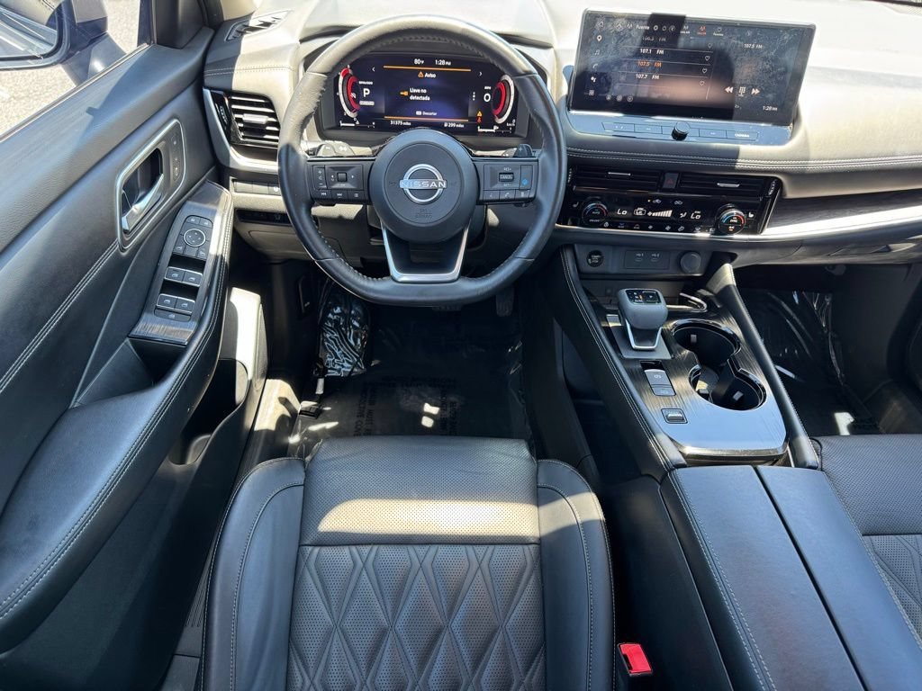 Used 2024 Nissan Rogue Platinum w/ Platinum Premium Package FWD image 15