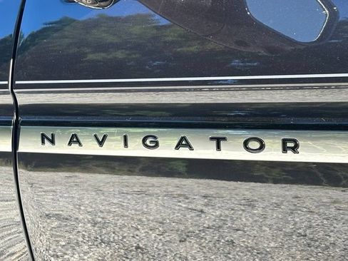 New 2025 Lincoln Navigator Reserve AWD/4WD image 30