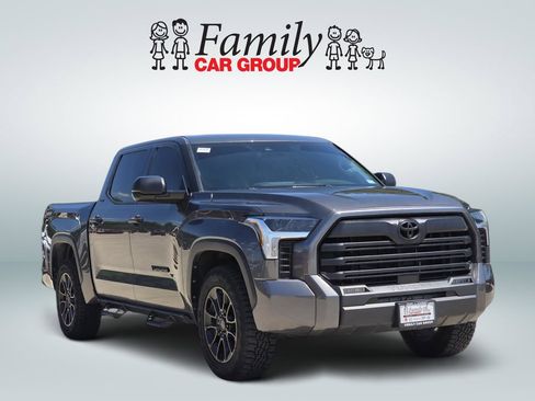 Used 2023 Toyota Tundra SR5 RWD image 2