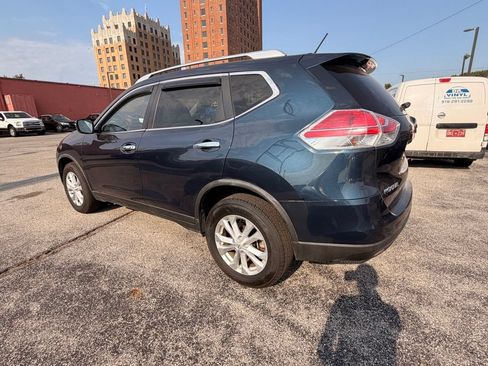 Used 2016 Nissan Rogue SV FWD image 3