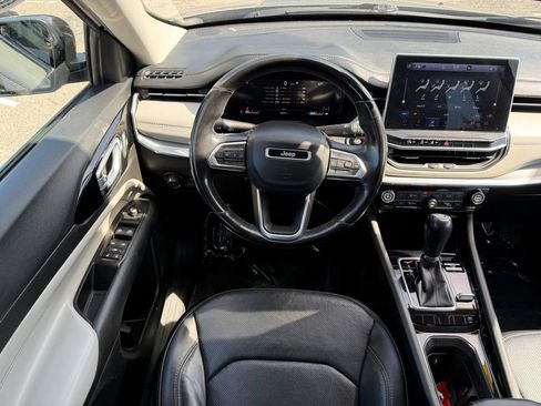 Used 2022 Jeep Compass Limited w/ Elite Group AWD/4WD image 19