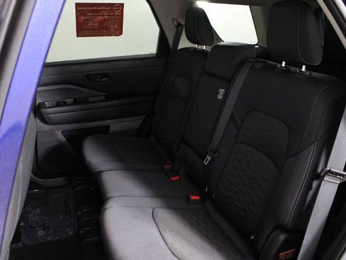 Certified 2025 Nissan Pathfinder SV FWD image 22