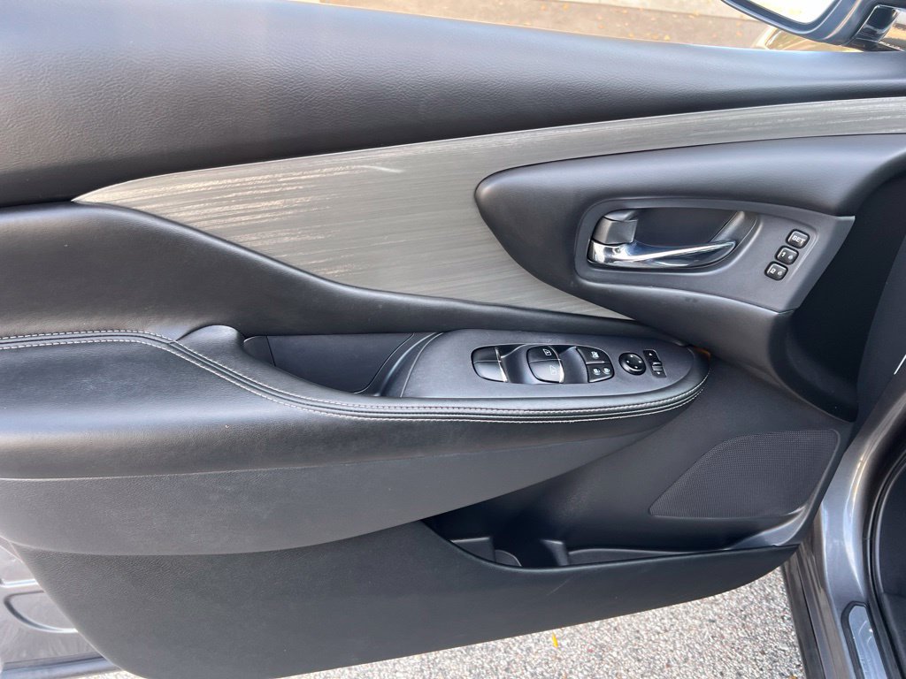 Used 2018 Nissan Murano SL w/ Cargo Package AWD/4WD image 7