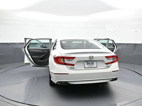 Used 2021 Honda Accord Touring image 47