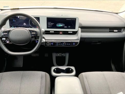 Used 2024 Hyundai Ioniq 5 SEL image 13