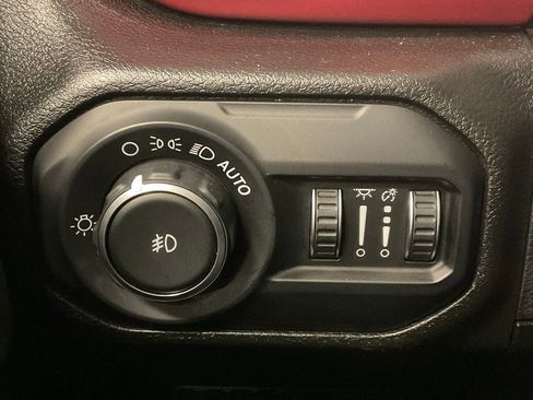 Used 2019 Jeep Wrangler Unlimited Rubicon image 16