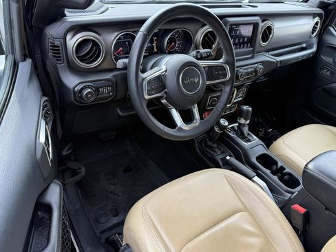 Used 2018 Jeep Wrangler Unlimited Rubicon w/ LED Lighting Group image 15