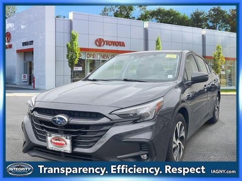 Used 2024 Subaru Legacy Premium image 4