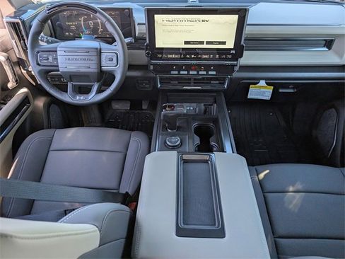 New 2026 GMC Hummer EV 4x4 Crew Cab image 9