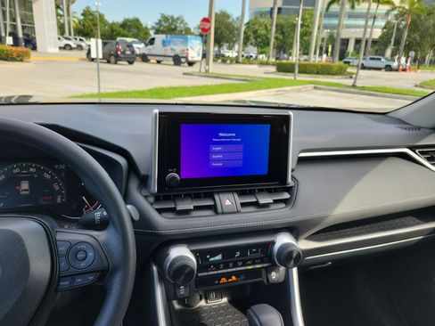 Certified 2025 Toyota RAV4 LE FWD image 18