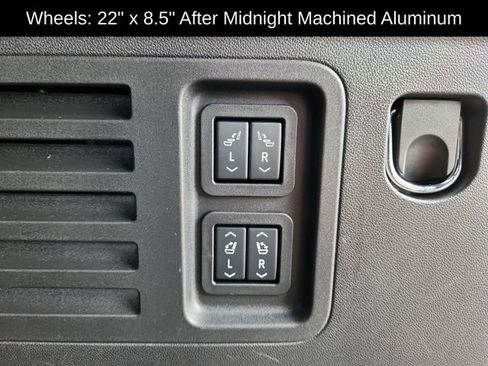 Used 2026 GMC Acadia Denali Ultimate image 32