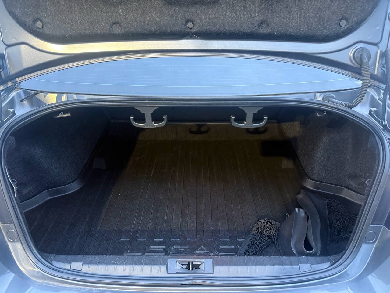 Used 2018 Subaru Legacy 3.6R Limited AWD/4WD image 9
