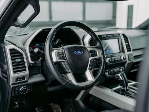 Used 2020 Ford F150 Lariat w/ Equipment Group 502A Luxury image 13