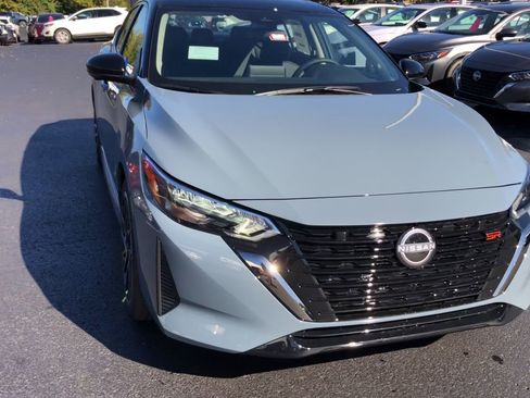 New 2025 Nissan Sentra SR w/ SR Premium Package image 3