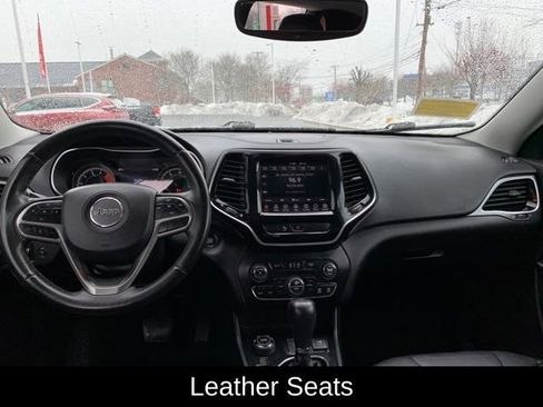 Used 2019 Jeep Cherokee Limited image 15