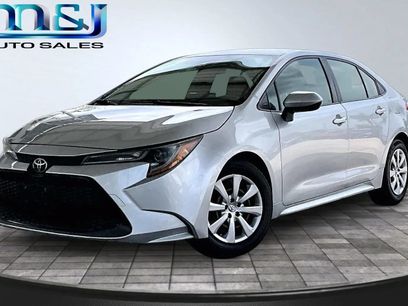 Used 2021 Toyota Corolla LE w/ Carpet Mat Package (TMS)