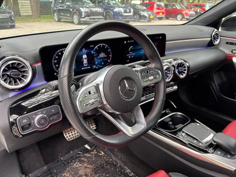 Used 2022 Mercedes-Benz CLA 35 AMG 4MATIC image 36