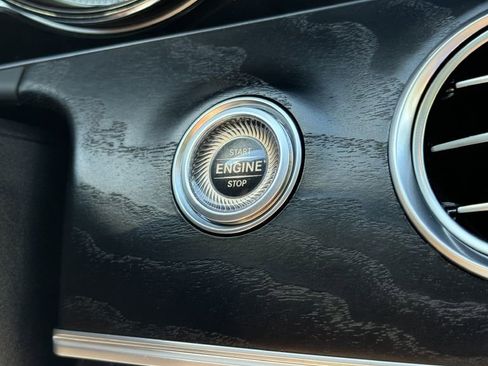 Used 2017 Mercedes-Benz E 300 image 27