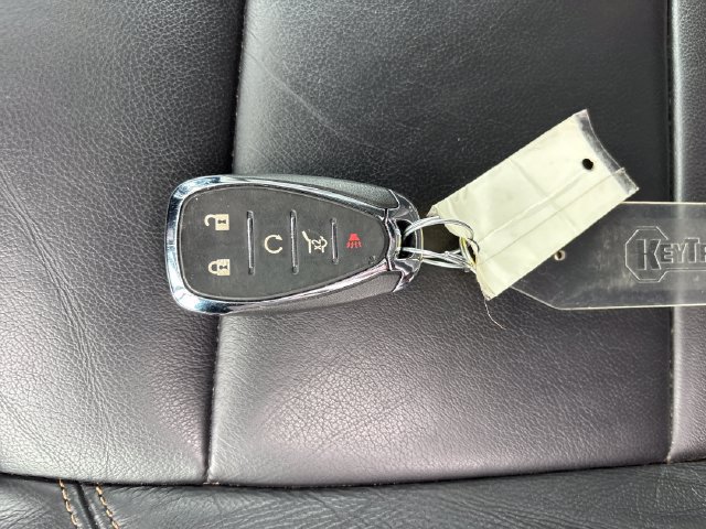 Used 2020 Chevrolet Traverse RS w/ LPO, Floor Liner Package FWD image 28