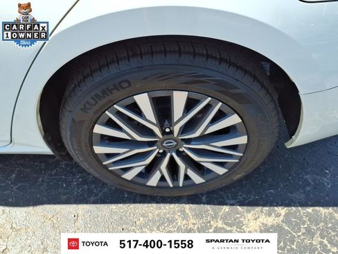 Used 2024 Nissan Altima 2.5 SV AWD/4WD image 10