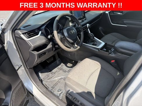 Used 2021 Toyota RAV4 XLE AWD/4WD image 37