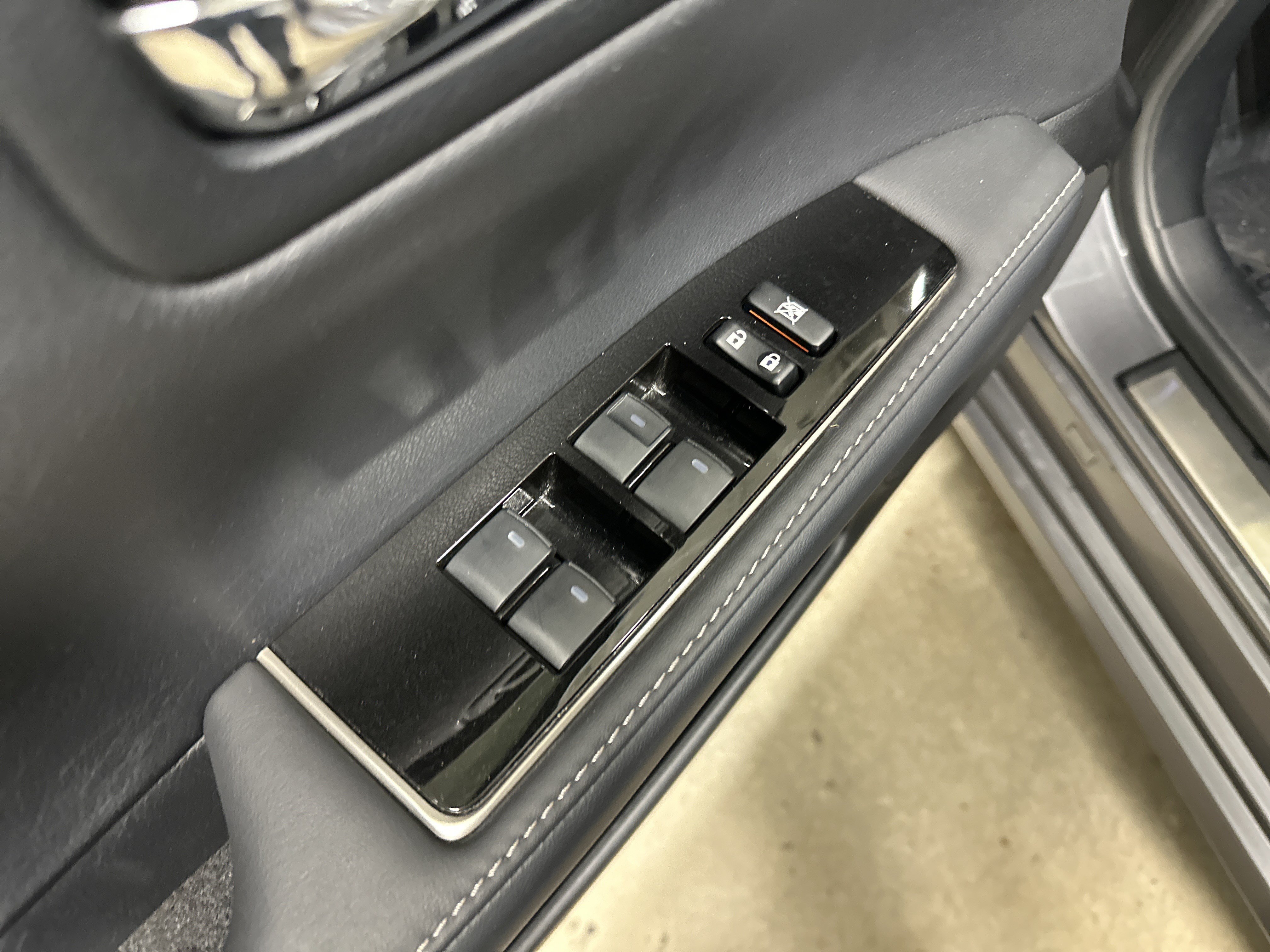 Used 2017 Lexus ES 350 w/ Luxury Package FWD image 15