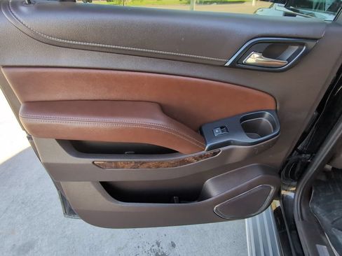 Used 2015 Chevrolet Suburban LTZ AWD/4WD image 25