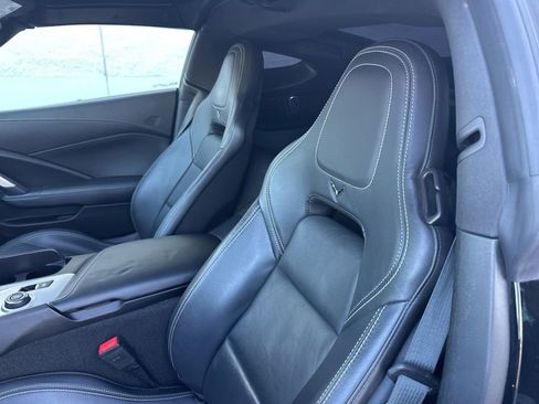 Used 2018 Chevrolet Corvette Z06 RWD image 9
