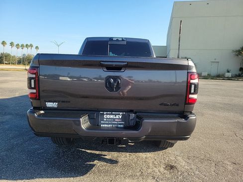 Used 2022 RAM 3500 Limited image 7