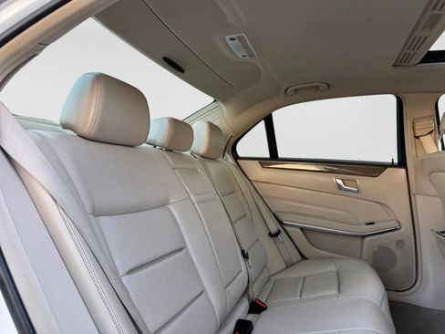 Used 2014 Mercedes-Benz E 350 Sedan image 22