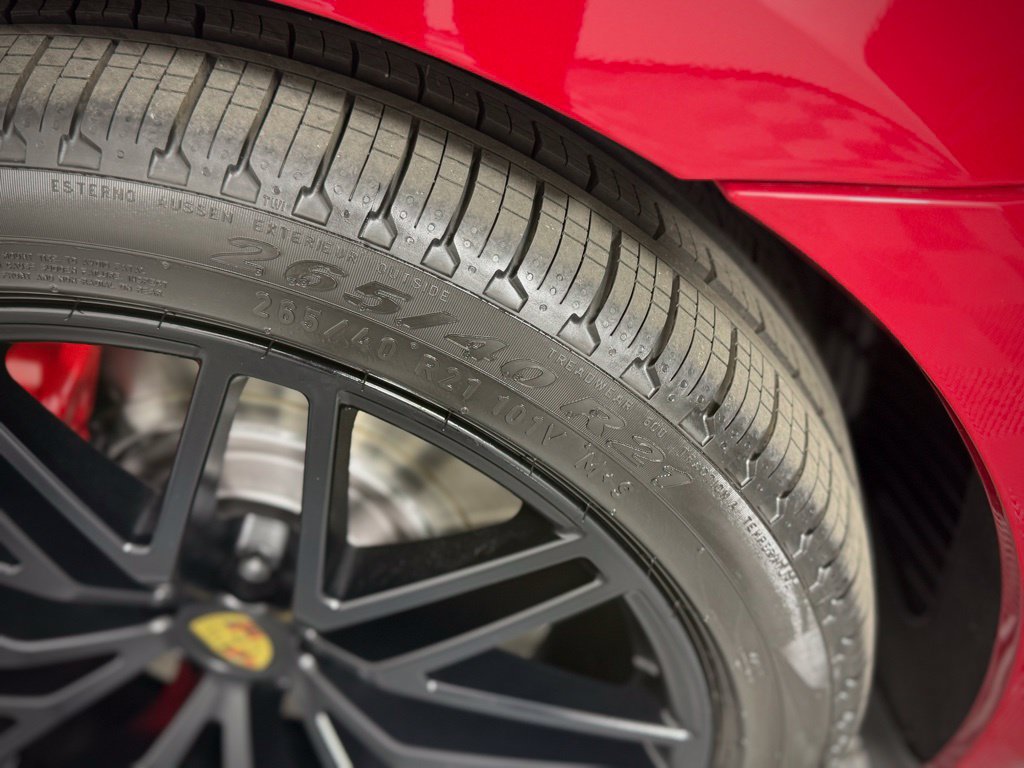 New 2026 Porsche Macan GTS AWD/4WD image 20