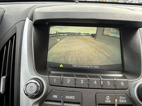 Used 2017 Chevrolet Equinox LT w/ Convenience Package FWD image 21