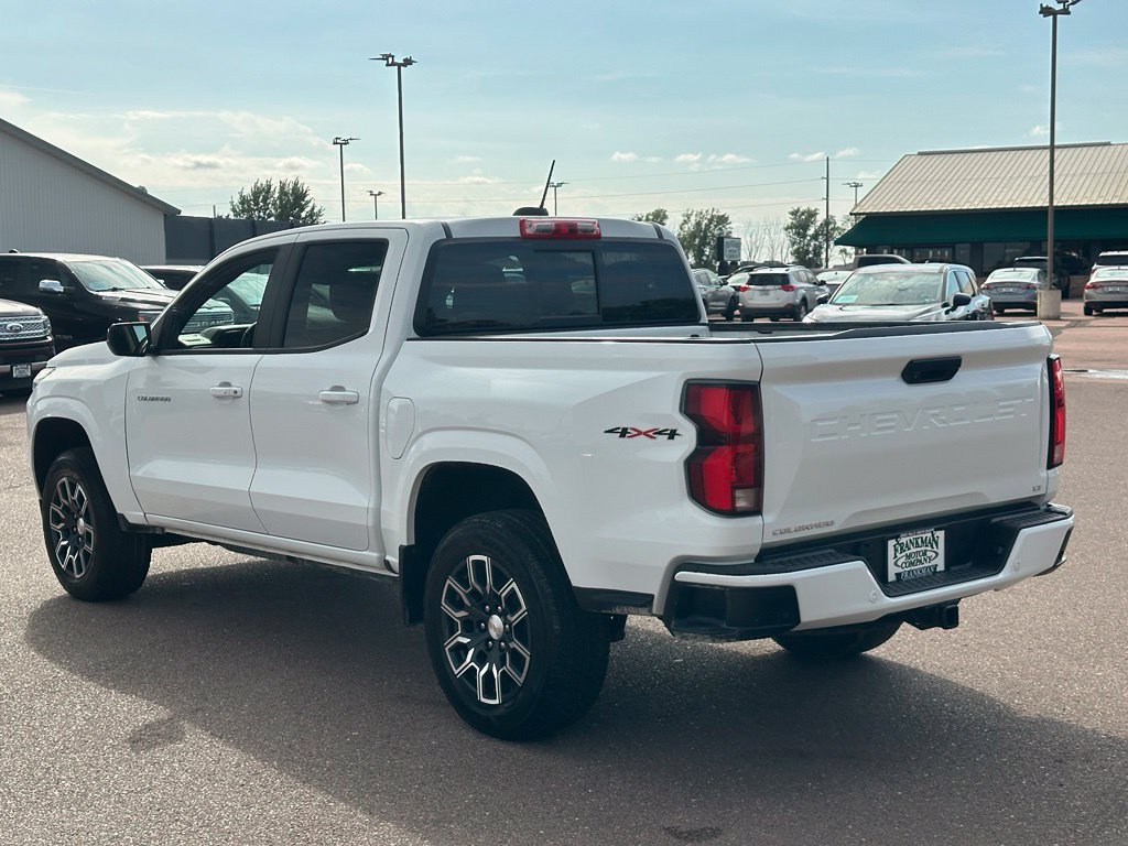 Used 2023 Chevrolet Colorado LT w/ LT Convenience Package III AWD/4WD image 5