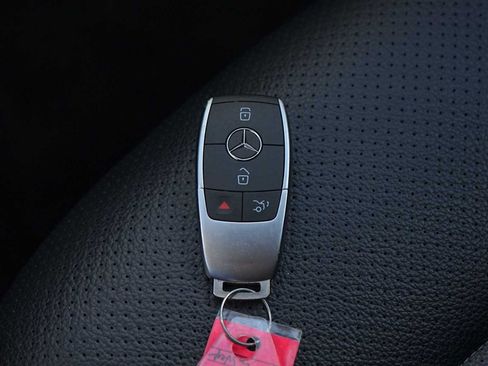 Used 2020 Mercedes-Benz GLC 300 4MATIC Coupe image 28