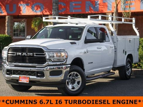 Used 2021 RAM 3500 Big Horn image 3
