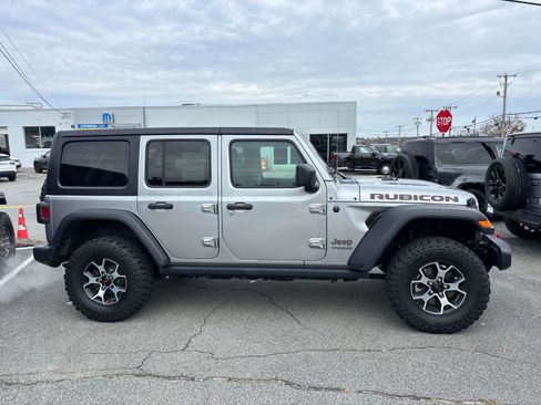 Certified 2020 Jeep Wrangler Unlimited Rubicon w/ Dual Top Group image 2