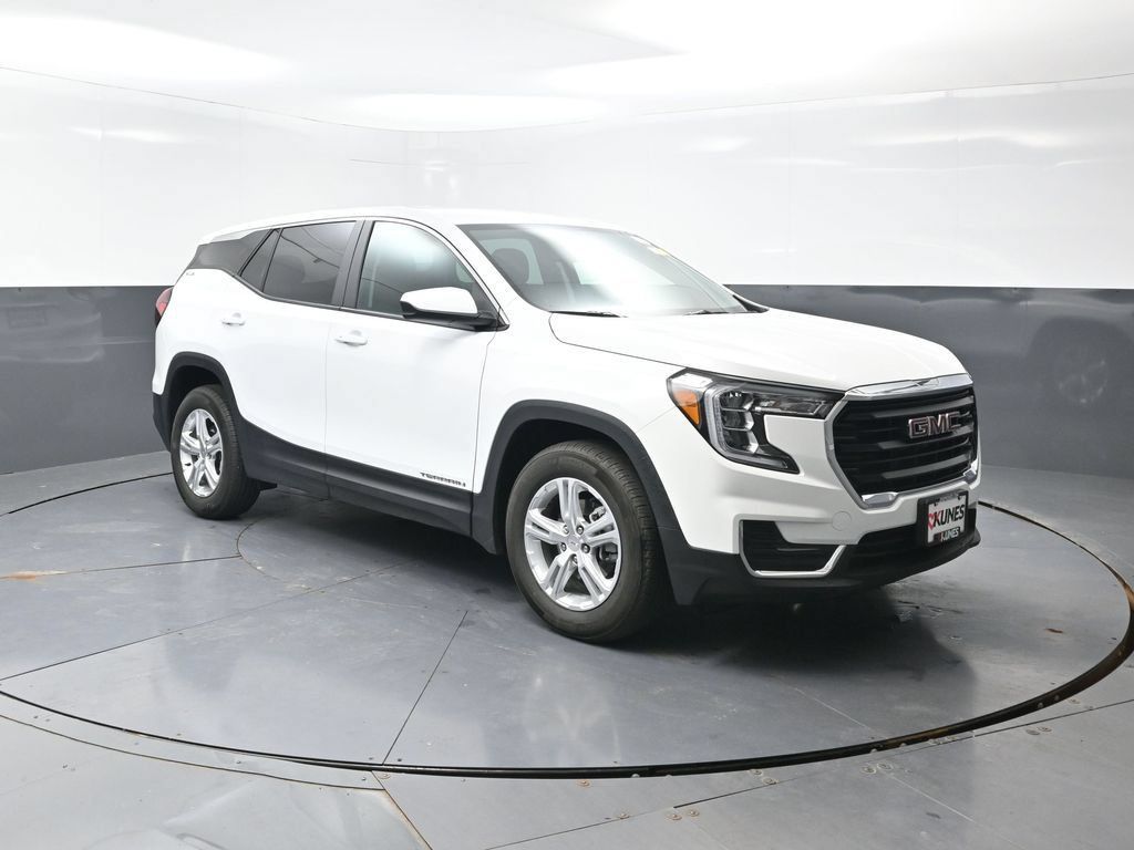 Used 2024 GMC Terrain SLE FWD image 5