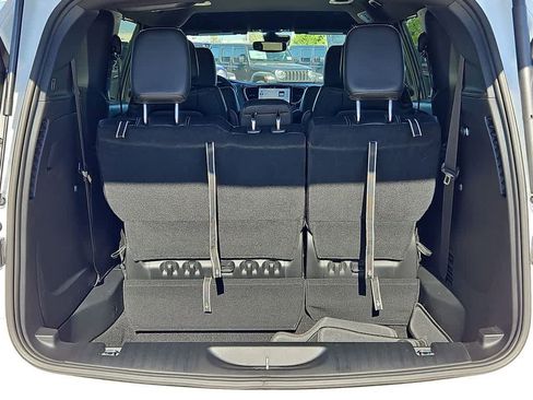 New 2026 Chrysler Pacifica Select FWD image 33