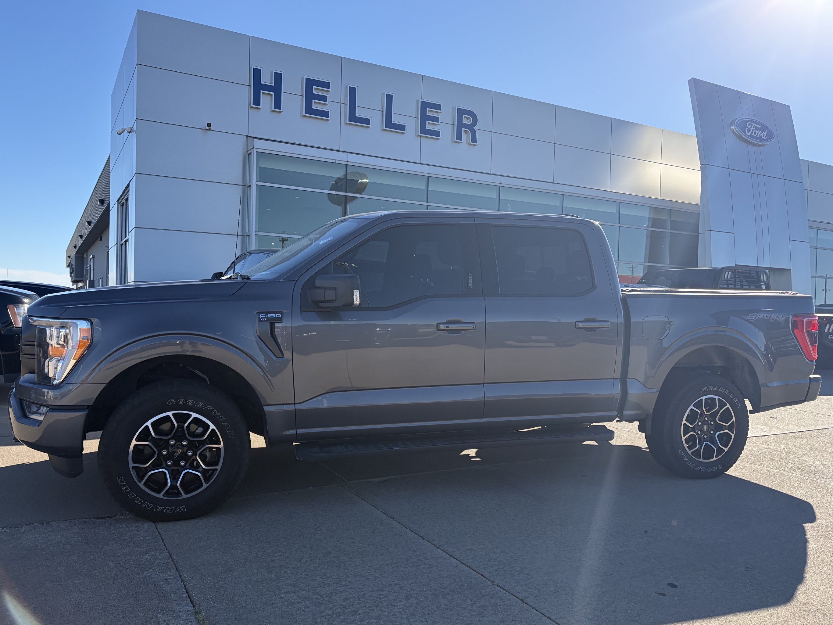 Used 2021 Ford F150 XLT w/ Equipment Group 302A High AWD/4WD image 3